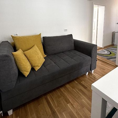 B Home Apartment For Rent Сараево Экстерьер фото