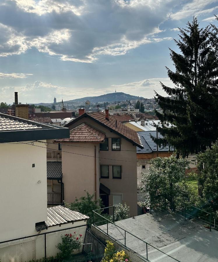 B Home Apartment For Rent Сараево Экстерьер фото
